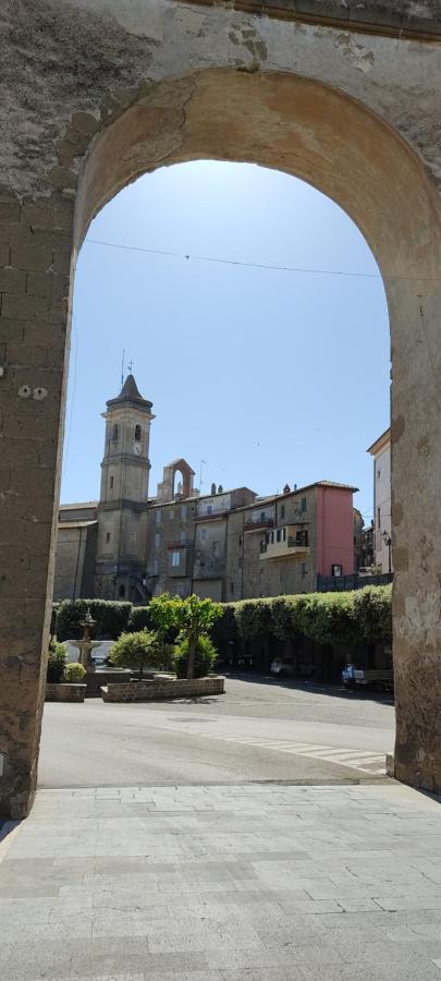 La Chascona Di Farnese Casa Di Tufo Nel Borgo Apartment Exterior foto